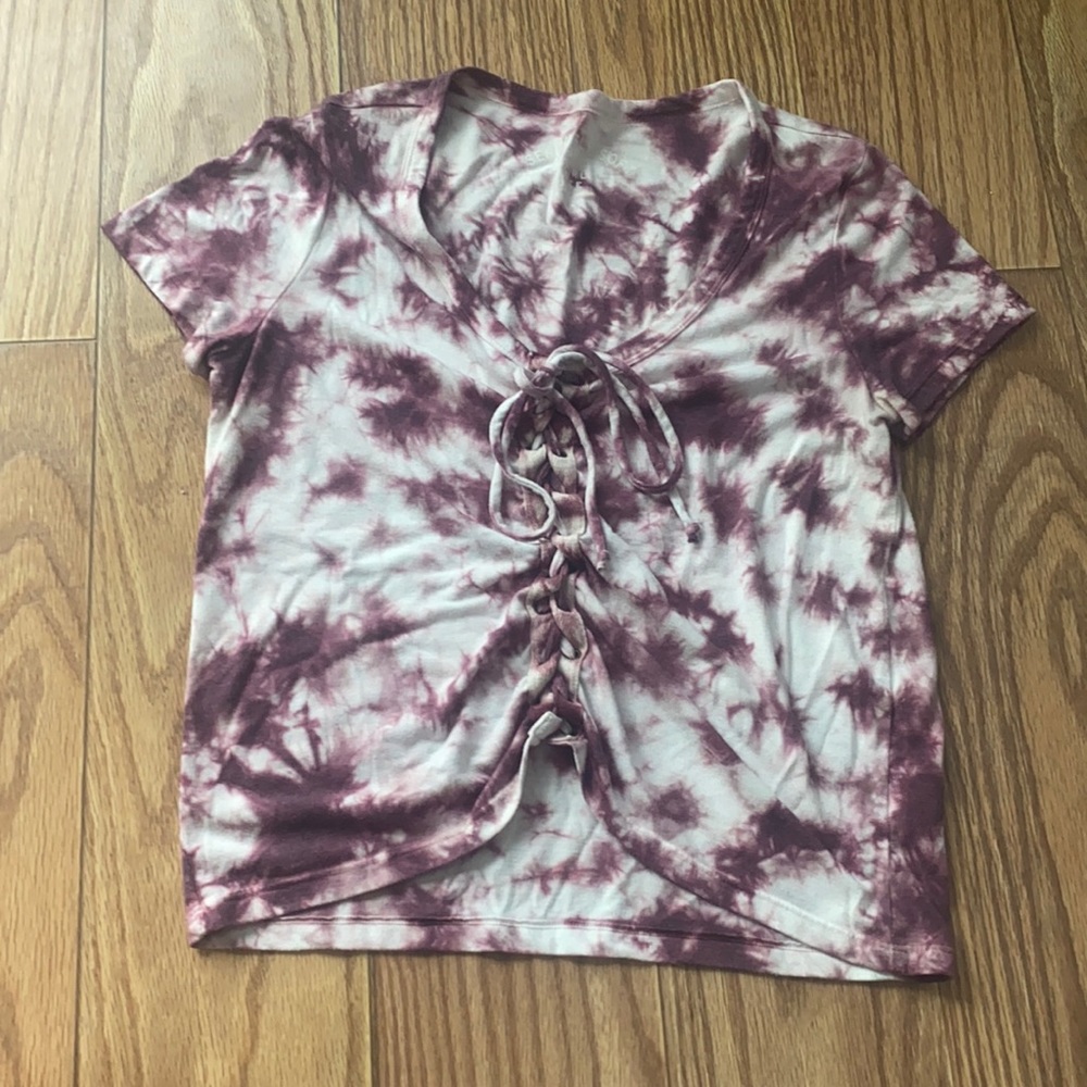 American Eagle shirt, Size medium. color is magnetic-purple and white.